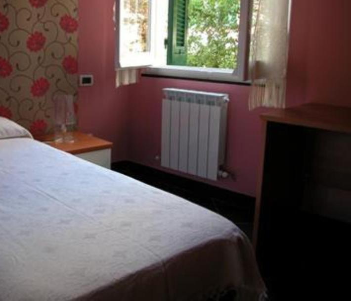 Albergo Lavagnese ラヴァーニャ 部屋 写真