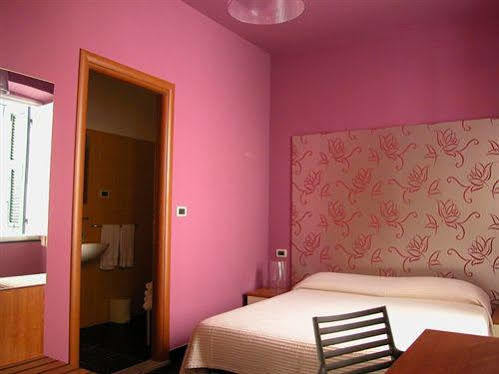 Albergo Lavagnese ラヴァーニャ エクステリア 写真